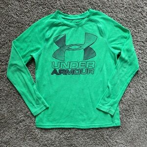 Youth Large Under Armour Longsleeve Shirt